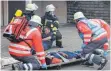  ?? FOTO: CF ?? Feuerwehr und DRK arbeiten Hand in Hand.