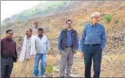  ?? HT PHOTO ?? SC panel members inspect illegal mining sites in Rohtas.