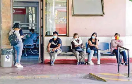  ?? AFP ?? En Chile, como en el resto de países de América del Sur, la crisis por el coronaviru­s y la migración venezolana generan presión social.