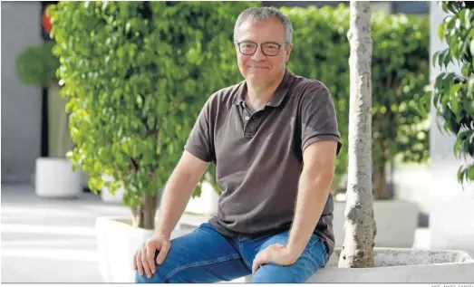  ?? JOSÉ ÁNGEL GARCÍA ?? Daniel Monzón (Palma de Mallorca, 1968), el pasado martes en el cine de Nervión Plaza, que acogió el preestreno de la película.