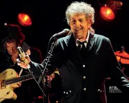  ??  ?? Volti A sinistra, Bob Dylan. Nel tour italiano due tappe venete: il 26 aprile a Jesolo e il 27 aprile a Verona A destra, un’immagine da un film della rassegna «Naturae», nel Bellunese