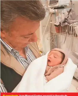  ??  ?? El presidente Juan Manuel Santos anunció la llegada de Celeste, su primera nieta, a través de Instagram.