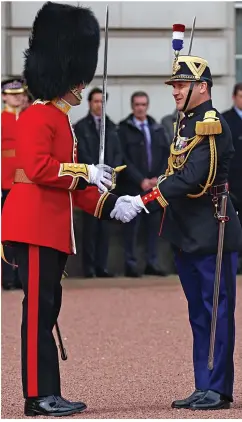  ?? ?? Historic handshake: Outside the Palace yesterday