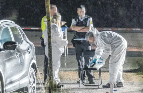  ?? FOTO: MARKUS BRANDHUBER ?? Die Staatsanwa­ltschaft und Polizei ermitteln jetzt die Umstände der Tat.