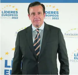  ?? ?? D. Ignacio Campoy es reconocido con el premio Líder Europeo