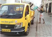  ?? PHOTO: WIKIMEDIA COMMONS ?? A door-to-door garbage collection van in Indore. It was voted the cleanest city in the country