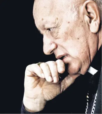  ??  ?? ► El cardenal y arzobispo de Santiago, Ricardo Ezzati.