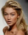  ??  ?? GIGI HADID: Turning 23