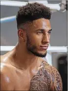  ??  ?? Tony Yoka à l’entraîneme­nt.