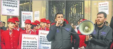  ?? CEDOC PERFIL ?? EN LA CALLE. En la Rosada apuntan al kirchneris­mo, que sin embargo, busca despegarse.