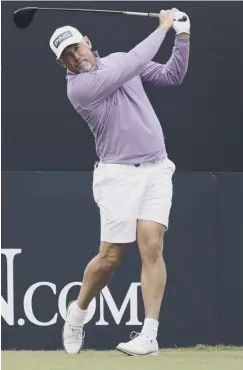  ??  ?? 0 European No 1 Lee Westwood tees off during his practice round