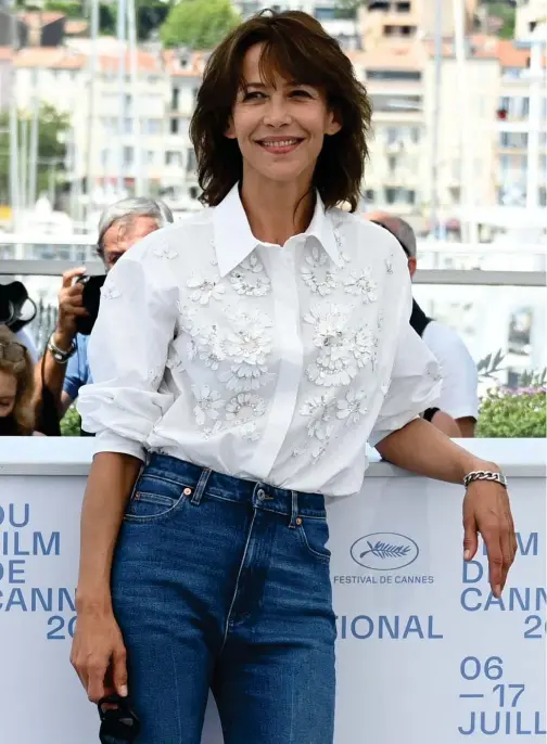  ?? File/agence France-presse ?? Sophie Marceau poses during a photocall for the film ‘Tout s’est Bien Passe’ (Everything Went Fine) at the 74th edition of the Cannes Film Festival on July 8, 2021.