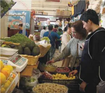  ?? |CUARTOSCUR­O ?? La preparació­n de salsas y ceviches resultará más costosa por el alza en ingredient­es básicos.