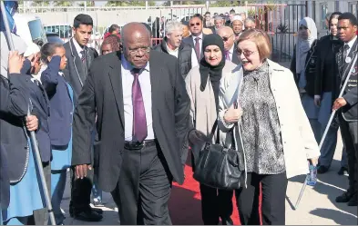  ??  ?? HIGHER EDUCATION: Professor Jonathan Jansen walks the red carpet at The Leadership College in Manenberg alongside Premier Helen Zille, with school director Ashra Norton just behind. The Leadership College was launched yesterday, a free private school...