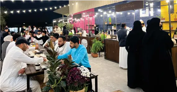  ?? AN photos by Lama Alhamawi ?? The JAX Ramadan Market is open to the public from 8:30 p.m. to 2 a.m., until April 1, and offers visitors a taste of local Ramadan favorites with a modern twist.