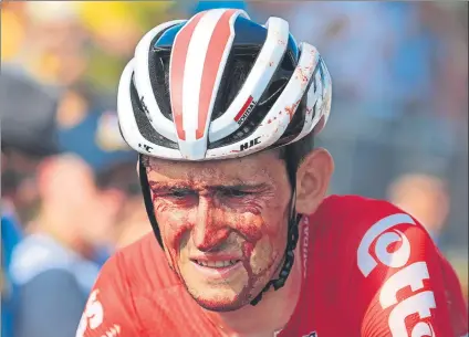  ?? FOTO: AP ?? El rostro desencajad­o del belga Tiesj Benoot muestra la dureza de un Tour muy accidentad­o que ya se ha cobrado tres bajas