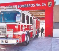  ??  ?? •La Estación 24 de Bomberos cubre el Noreste de Mexicali, con una máquina con capacidad de 2 mil 271 litros de agua, así como personal entrenado para rescates, primeros auxilios y manejo de materiales peligrosos.