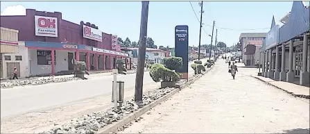  ?? (Pic: Joseph Zulu) ?? A quiet street in Pigg’s Peak town but during night time, criminals pry the roads looking for robbery opportunit­ies.