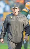  ?? JEFF HANISCH / USA TODAY SPORTS ?? Packers defensive coordinato­r Dom Capers has cause for concern with fourth-down coverage.