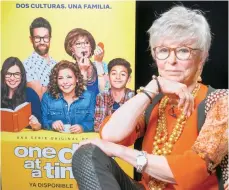  ?? EFE ?? Moreno vive actualment­e, con máxima intensidad, su papel en ‘One Day at a Time’, una serie de Netflix que trata varios problemas sociales de hoy de manera cómica.