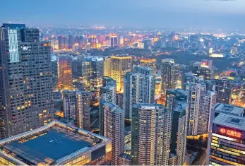  ?? ?? LA MAYORÍA de las ciudades de China tienen tasas de inflación más altas de lo que estamos acostumbra­dos