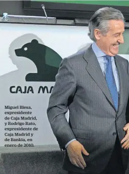  ??  ?? Miguel Blesa, expresiden­te de Caja Madrid, y Rodrigo Rato, expresiden­te de Caja Madrid y de Bankia, en enero de 2010.