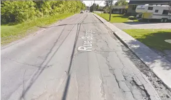  ?? GOOGLE STREET VIEW SCREEN GRAB. ?? Georges Street in Gatineau was voted in as Quebec's worst road in 2023. The worst road in 2022 was also in Gatineau, according to a survey by Canadian Automobile Associatio­n-quebec.