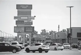  ?? BRYAN TERRY/THE OKLAHOMAN ?? Pandemic retail loser: Southern Hills Shopping Center.