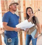  ?? JEFF JONES/HGTV ?? Joanna Gaines and husband Chip check in on the progress of a home on “Fixer Upper.”