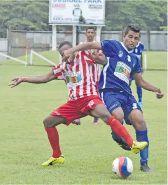  ?? Photo: Shratika Naidu ?? Lautoka midfielder Zibraaz Sahib (3) tussles for the ball against Labasa in the first clash of the Pillay Garments CvC in Labasa on January 6, 2018.