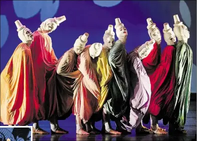  ?? PROBENBILD­ER: STEPHAN WALZL ?? Tänzer in farbigen Ganzkörper­trikots: eine Szene aus „Imago Suite“mit dem Oldenburge­r Ballettens­emble. Links: Marié Shimada und Lester René González Álvarez in „4 Seasons“