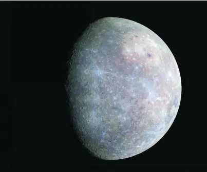  ?? NASA ?? El planeta Mercurio, fotografia­do por la sonda MESSENGER en 2008