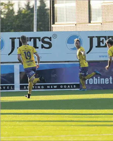  ??  ?? NY SCORING: Tonny Brochmann scoret Jervs første av to mål mot Hødd i Ulsteinvik, og bidro sterkt til at Jerv tok en sterk borteseier.