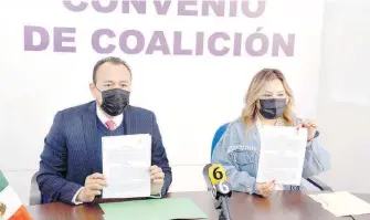  ??  ?? MISAEL MÁYNEZ y María Ávila presentaro­n la unión de corrientes que buscarán
/ Ricardo Serrano