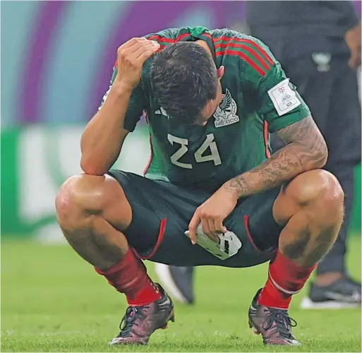  ?? GETTY IMAGES ?? Luis Chavez reacts after Mexico was eliminated from the World Cup because of goal differenti­al, allowing Poland to advance to the knockout round.