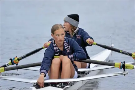  ?? STAN HUDY - SHUDY@DIGITALFIR­STMEDIA.COM ?? One of the Waterford Crew (Utah) women’s junior B doubles heads out to the starting line of the Saratoga Invitatioa­nl Sunday morning from the Saratoga Rowing Associatio­n docks.