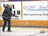  ?? ERIC MCCARTHY/JOURNAL PIONEER ?? Gloria Clarke delivering a stone during the P.E.I Stick Curling Provincial­s.