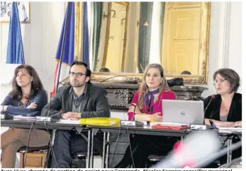  ??  ?? Ayse Uyar, chargée de gestion de projet pour Crescendo, Nicolas Ferreira conseiller municipal délégué à la jeunesse ont présenté ce projet à différents acteurs de l’emploi.