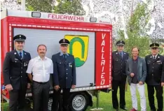  ?? Foto: Andreas Roth ?? Über den neuen Anhänger freuen sich (von links) Joachim Reth, Wolfgang Fischer, Werner Mayr, Robert Reth, Bernhard Uhl und Alfred Zinsmeiste­r.