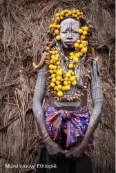  ??  ?? Mursi vrouw, Ethiopië.