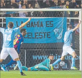  ?? FOTO: PERE PUNTÍ ?? Sorpresa El Ibiza se adelantó en la primera parte con gol de Javi Pérez