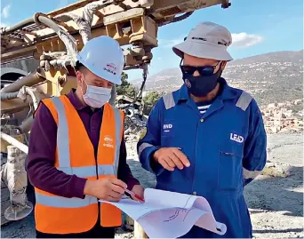  ?? ?? Thanks to their expertise, Hillal Eddine Baghriche and his colleagues overcame many technical difficulti­es encountere­d in the constructi­on of the penetratin­g Béjaïa motorway