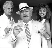  ?? THE ASSOCIATED PRESS ?? Tony Curtis and Emma Samms starred with Peter Ustinov, centre, as he portrayed the Belgian sleuth in the 1986 TV movie, "Murder in Three Acts.”