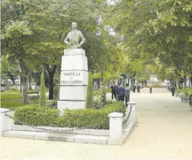  ?? JOSÉ ANTONIO AGUILAR ?? Monumento de El Gran Capitán en el Paseo de las Mercedes.