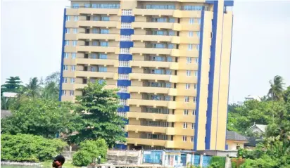  ?? Photo: Benedict Uwalaka ?? A residentia­l building at Liverpool in Apapa, Lagos