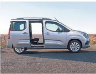  ?? FOTO: DAIMLER ?? Der Opel Combo Life schafft viel weg. Und dabei fährt er – stark motorisier­t – auch noch flott.