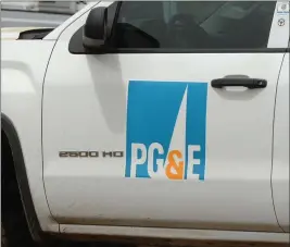  ?? BAY AREA NEWS GROUP FILE ?? The Bay Area's recent frigid weather, punctuated this month by unusual snow storms, has contribute­d to the jump in PG&E bills.