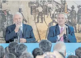  ?? ?? En el museo del Bicentenar­io. Presidente­s Lula y Alberto Fernández.