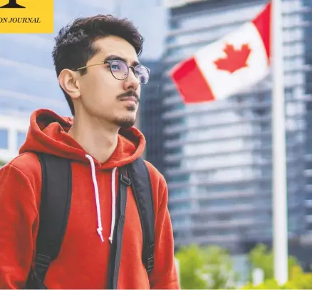  ?? RICARDO PINTO/FILES ?? Abdullah Sarwari, a former refugee from Afghanista­n, was resettled in Vancouver in 2019, along with his mother and siblings. He then launched
a Facebook group to raise funds to help his friend, a fellow refugee, also resettle through private sponsorshi­p.