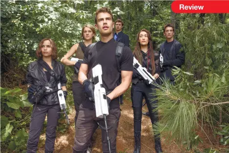  ?? (AP PHOTO) ?? This image released by Lionsgate shows (from left) Zoe Kravitz, Shailene Woodley, Theo James, Ansel Elgort, Maggie Q and Miles Teller in a scene from “The Divergent Series: Allegiant.”